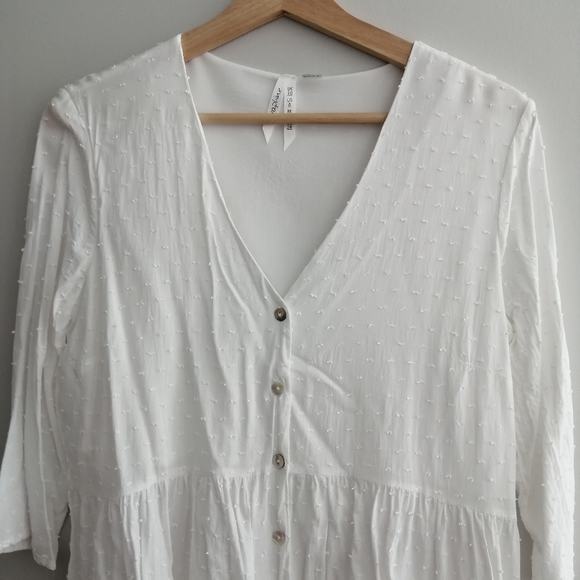 Seraphine Maternity Confetti Fleck White Woven Drop Waist Blouse Button Front 6 - Picture 5 of 16